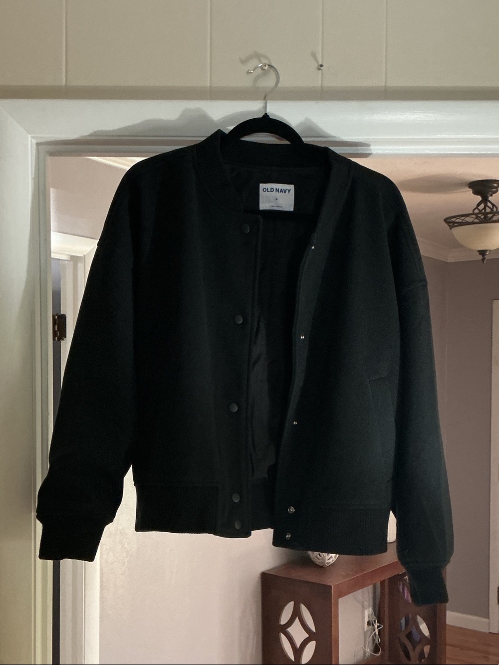 Old Navy Black Men's Bomber Jacket - Snap Front